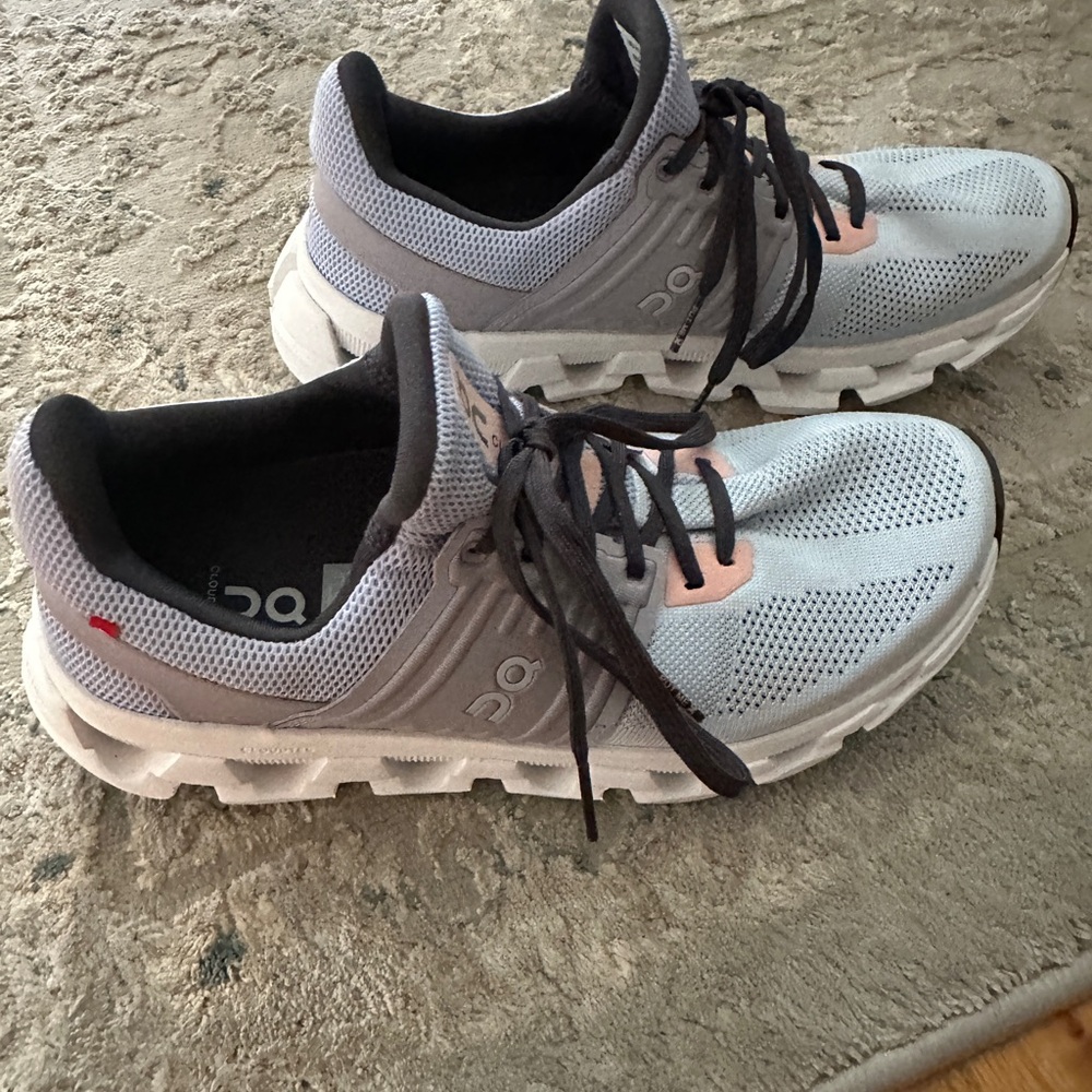 On Running Women's Gray and Pink Athletic Shoes